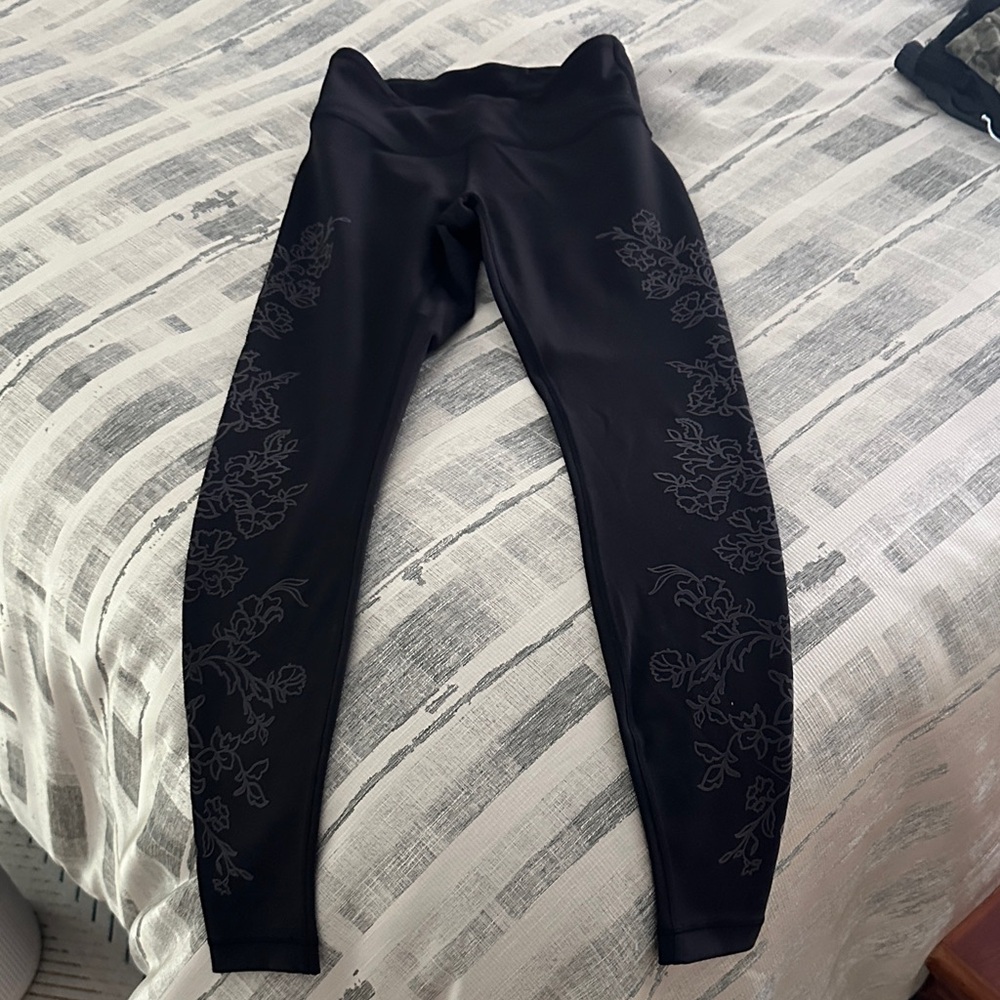 Black LULULEMON Floral Leggings